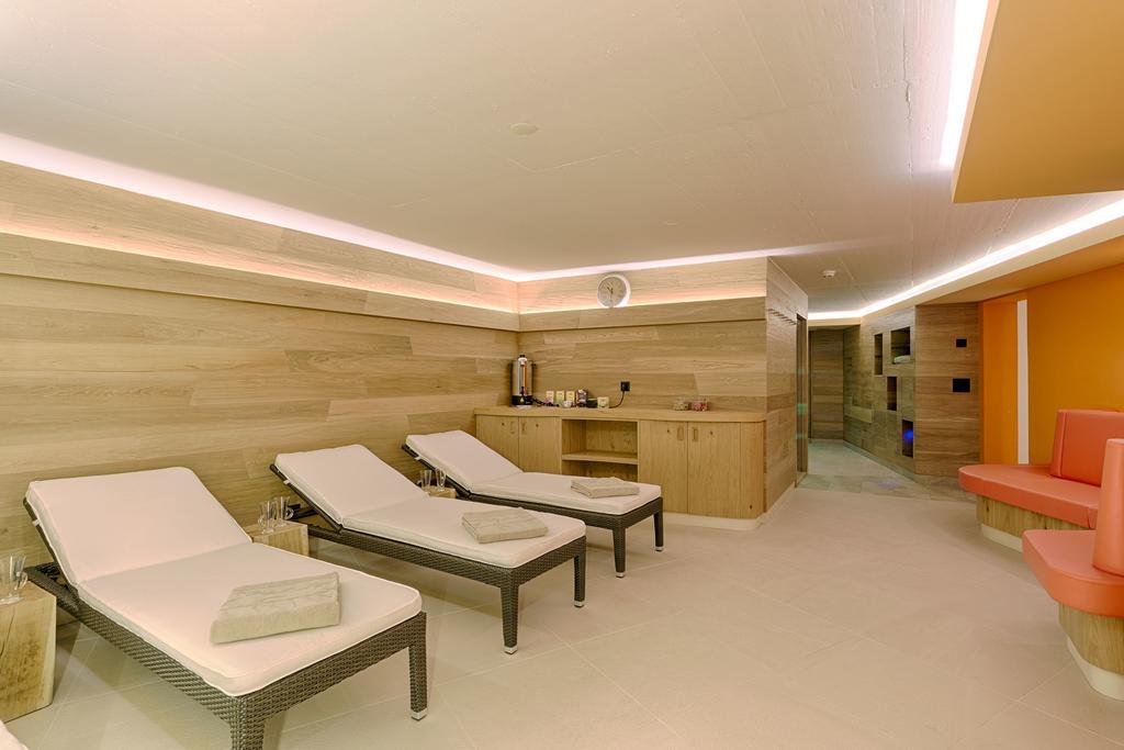 Hotel Cervo ซิลส์มาเรีย ภายนอก รูปภาพ